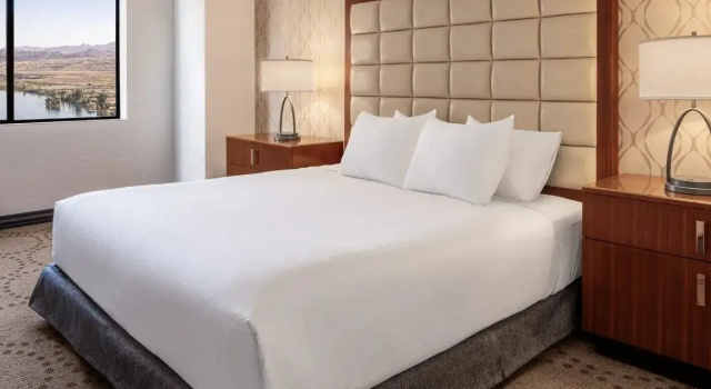Двухместный номер Standard с видом на реку Harrah's Laughlin, A Caesars Destination