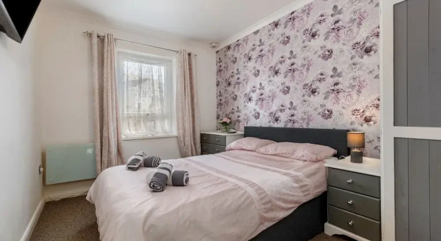 Little Haven - Cosy Tenby Apartment, Забронировать Апартаменты/квартира Отели Пембрукшир с парковкой, Парковка