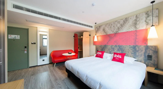 Ibis Hefei Pedestrian Street Hot