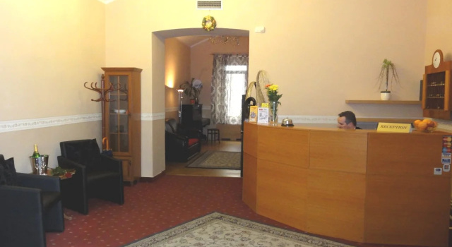 Hotel Venezia, Забронировать Отель Отели Праги с завтраком, рядом с Музей Антонина Дворжака, Завтраки