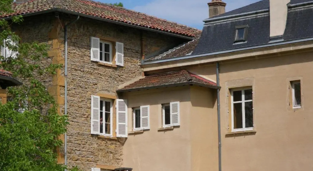 Le Clos des Fayettes, Book Bed and Breakfast Theizé 
