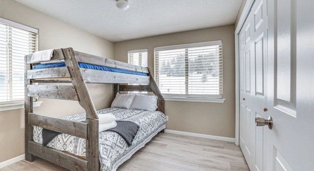 5 Mi to Ski Resort: Mtn-view Townhome in Dillon, Book Lejlighed Dillon Vail Ski