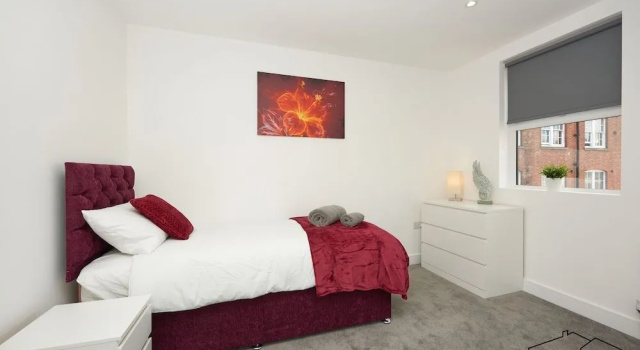 Ares Apartment The Flame of Town, Забронировать Апартаменты/квартира Отели Саутгемптона с парковкой, Парковка