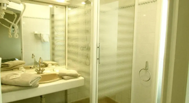 Двухместный номер Standard Hotel Restaurant de la Marne