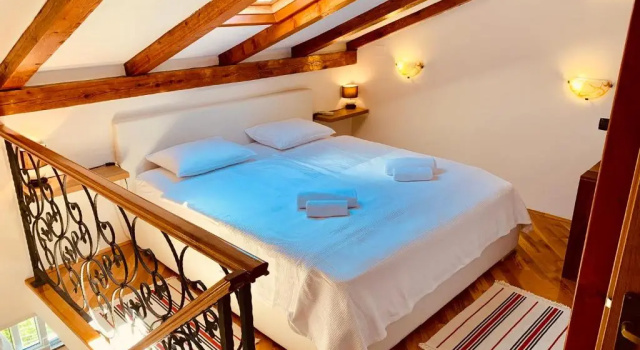 Апартаменты Дуплекс Seamans Apartment