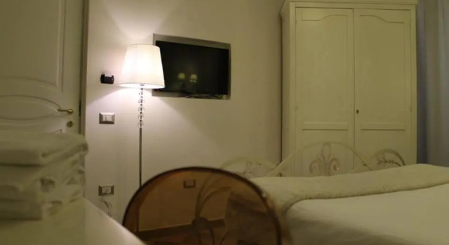 B&B Old Salerno, 予約 ホテル Salerno Old Town サレルノ, Provincial Pinacotheca of Salerno周辺