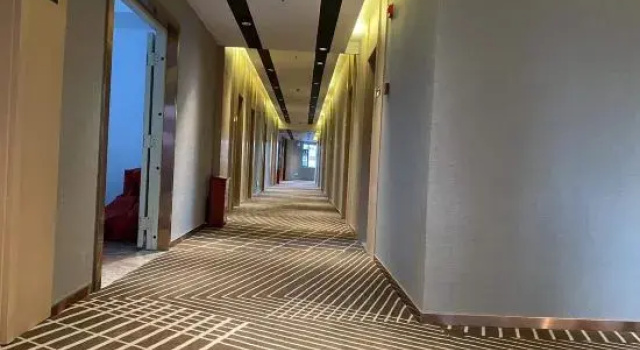 Campanile Hotel (Zhaotong Youth Road Financial Center Store), Забронировать Отель Чжаотун Юньнань