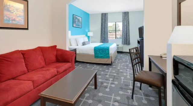 Люкс Howard Johnson by Wyndham Lubbock TX