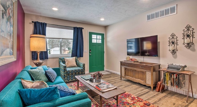Ideally Located House - 9 Mi From Route 66!, Varaa Lomakoti Normal Illinois