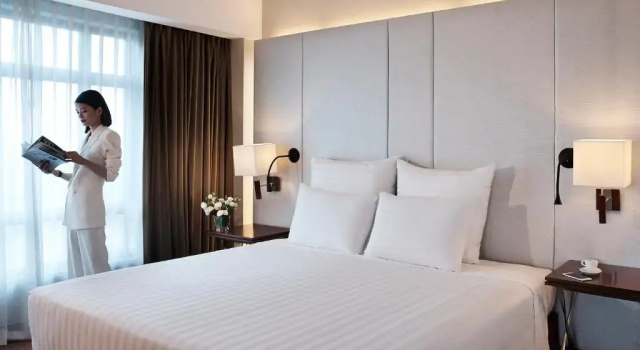 Двухместный люкс клубный Executive Pullman Hanoi