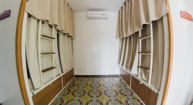 Кровать в общем номере (женский номер) Hostel Da Vila Ilhabela