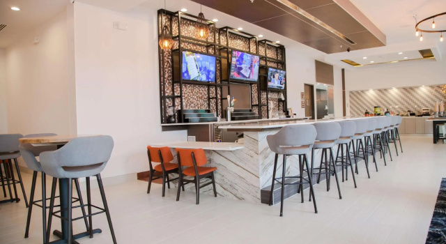 Двухместный полулюкс Hilton Garden Inn Tampa Suncoast Parkway