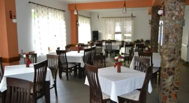 Vila Nico, Забронировать Отель Отели Горж 3 звезды, 3*