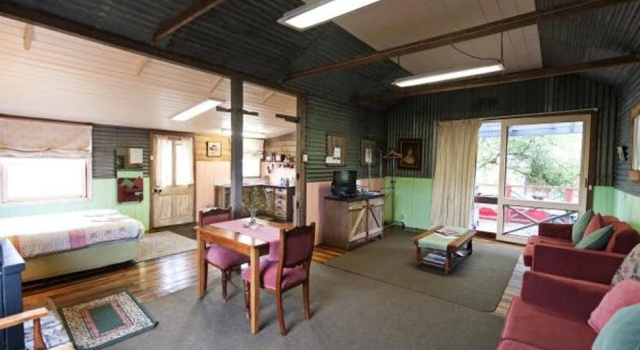 Country Gate Cottages, Забронировать Отель Бизнес-отели Элеватед-Плейнс, 4* 5*
