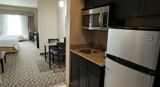 Двухместный люкс Holiday Inn Express & Suites Deming Mimbres Valley by IHG