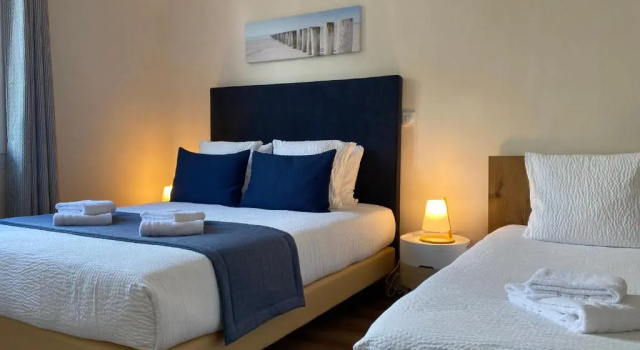 Четырёхместный номер Standard Logis Hôtel Emeraude des Bois