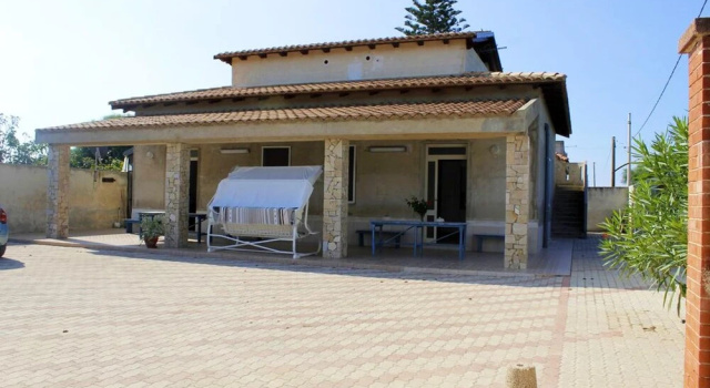 Apartment With 2 Bedrooms In Pachino With Furnished Balcony 40 M From The Beach