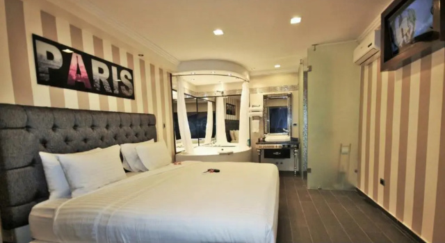 Полулюкс Deluxe Cedros Inn Boutique Hotel