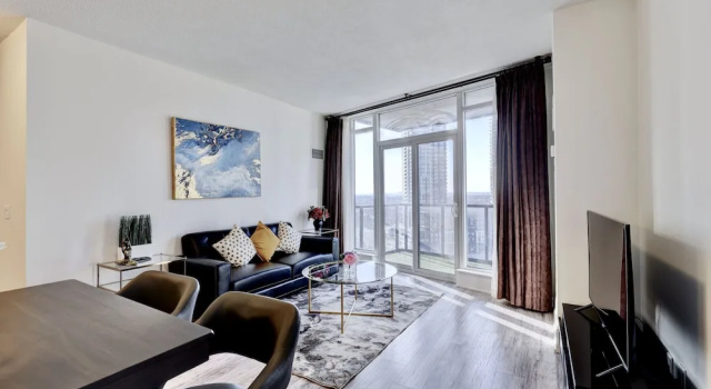 Grand Royal Condos -Mississauga SQ One, Varaa Huoneisto Mississauga 