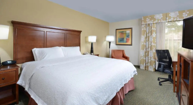 Номер Standard Hampton Inn Raleigh/Durham Airport