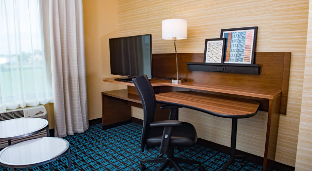 Двухместный люкс Fairfield Inn & Suites by Marriott Anderson