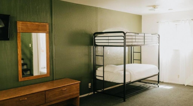 Трёхместный номер Standard The Long Barn Lodge