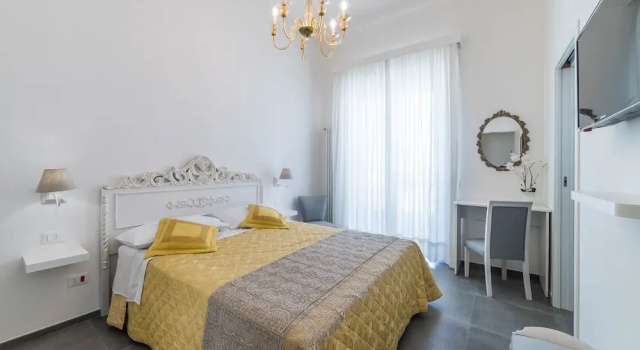 Классикалық Қосарлы бөлме балконмен Bed and Breakfast Incentro