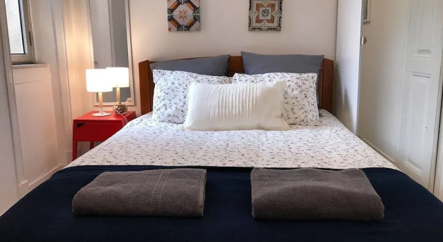 Gonçalves Crespo Rooms, Забронировать Гостевой дом Лиссабон Эстремадура
