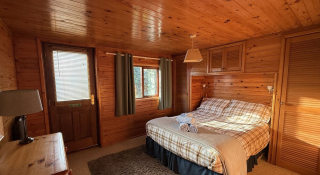 Oak Lodge, Book Hotel Llanelli 
