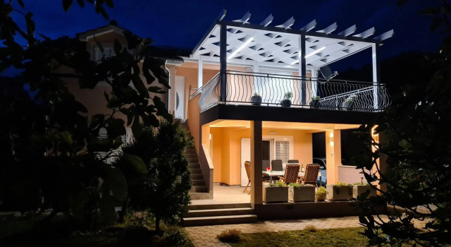 Apartmani Villa Lilliana, 예약 빌라 Tribunj Sibenik-Knin County, Dog Beach 근처