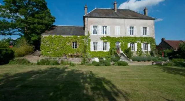 La Chouette Qui Chante, Rezervovat Hotel La Motte-Ternant Morvan