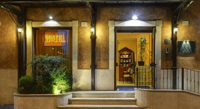 Hotel Tuscolana