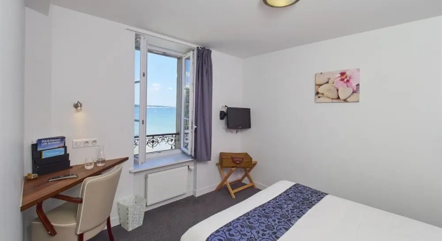 Двухместный номер Standard Logis Hotel Belle-Vue