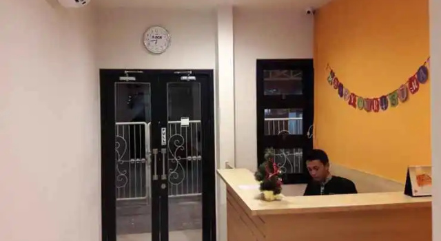 Mango Homestay Klampis Harapan, Забронировать Гостевой дом Гостевые дома Сурабая, Гостевой дом