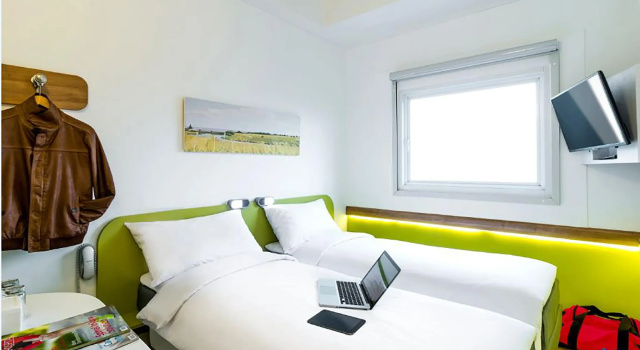 Classique double chambre Deka Hotel Surabaya HR Muhammad