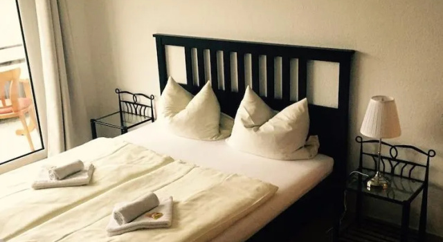 GZ Hostel Bornheim, Забронировать Хостел Хостелы Северного Рейн-Вестфалия, Хостел