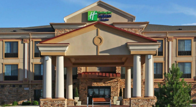 Holiday Inn Express Hotel & Suites Longmont, Varaa Hotelli Longmont Colorado