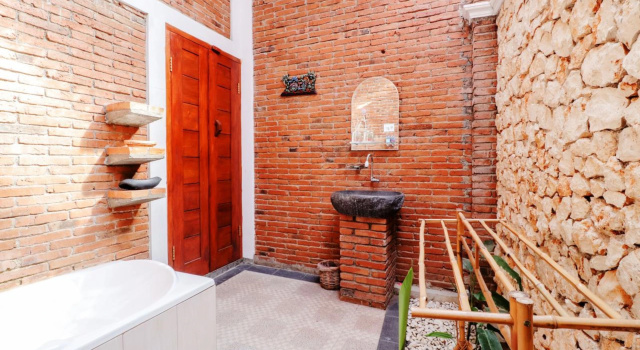 Номер Standard Omah Teras Bata Guesthouse