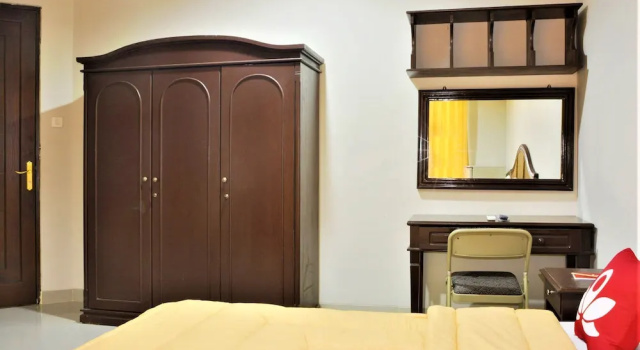 ZEN Rooms Basic Lebak Bulus, Đặt Khách sạn Khách sạn tại Jakarta có Bãi đậu xe, Bãi đậu xe