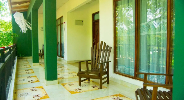 Madawa Rest Hostel, Забронировать Отель Сигирия 