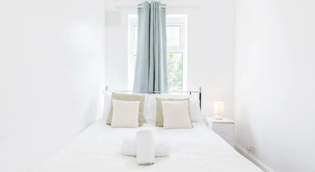 Charming 3-bed Apartment in Romford, จอง อพาร์ทเมนท์ Romford Greater London