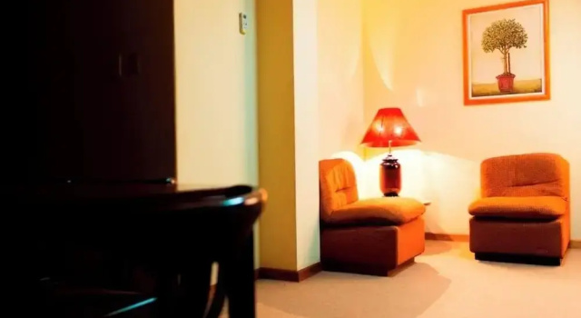 Hotel del Jardín, Забронировать Отель Отели Тукуман 4 звезды, 4*