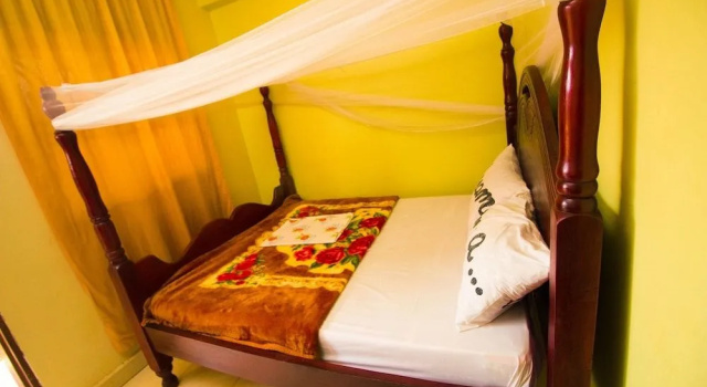 Palace View Guest House, Đặt Nhà khách Khách sạn tại Jinja có Bãi đậu xe, Bãi đậu xe