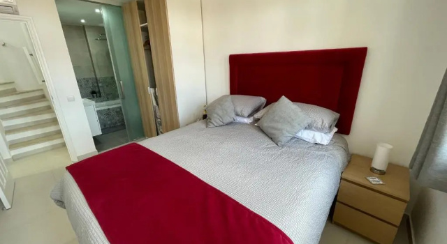 Orange Tree - Stylish 2 Bedroom Apartment in Old Village, Забронировать Апартаменты/квартира Апартаменты Сотавенто, Апартаменты/квартира