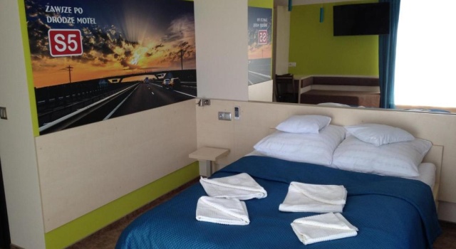 MOTEL S5, Забронировать Мотель Отели Куявско-Поморского воеводства с парковкой, Парковка