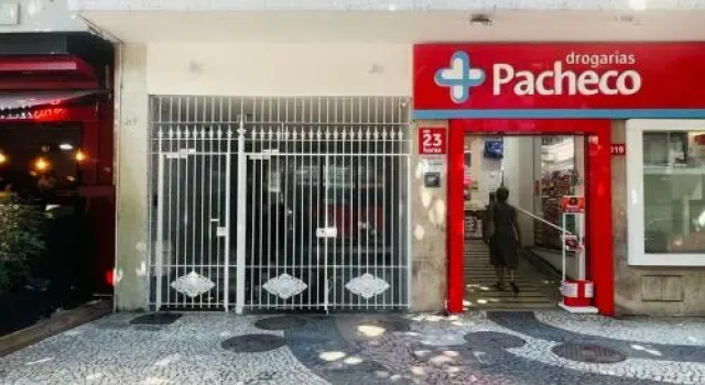 MARAVILHOSO QUARTO E SALA NO LEBLON na Av ATAULFO DE PAIVA, Забронировать Отель Леблон Рио-де-Жанейро