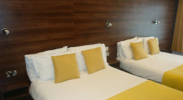 Sandhurst Hotel