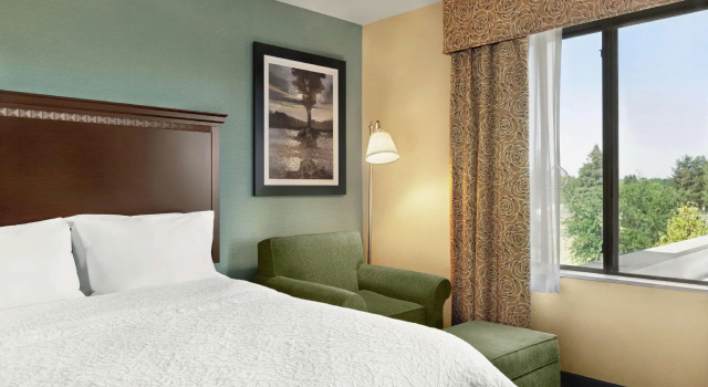 Четырёхместный номер Standard Hampton Inn & Suites West Sacramento
