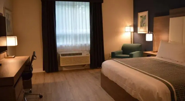 Одноместный номер Standard с балконом Best Western Plus Gateway to the Falls