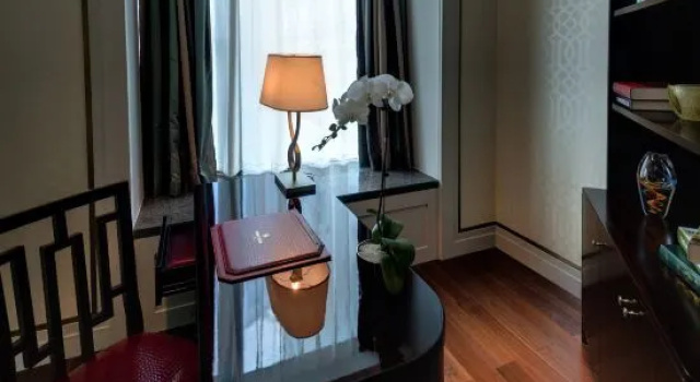 Люкс Executive Dragon Executive Apartments